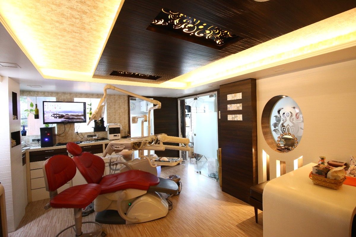 Dontia Care Clinic skin and hair treatment room in Kolkata
